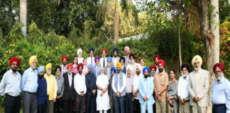 ਪ੍ਰਧਾਨ ਮੰਤਰੀ ਨਰਿੰਦਰ ਮੋਦੀ ਵੱਲੋਂ ਸਿੱਖ ਬੁੱਧੀਜੀਵੀਆਂ ਦੇ ਵਫ਼ਦ ਨਾਲ ਮੁਲਾਕਾਤ