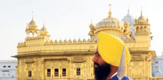 ਸ੍ਰੀ ਦਰਬਾਰ ਸਾਹਿਬ ਦੇ ਮੁਲਾਜ਼ਮਾਂ ਨੂੰ ਸੁਰੱਖਿਆ ਪ੍ਰਬੰਧਾਂ ਦੇ ਮੱਦੇਨਜ਼ਰ ਵਾਕੀ ਟਾਕੀ ਸੈੱਟ ਦਿੱਤੇ ਗਏ