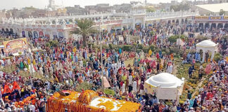 ਗੁਰੂ ਨਾਨਕ ਦੇਵ ਦੇ ਪ੍ਰਕਾਸ਼ ਪੁਰਬ ਮੌਕੇ ਗੁਰਦੁਆਰਾ ਨਨਕਾਣਾ ਸਾਹਿਬ ਵਿਖੇ ਨਗਰ ਕੀਰਤਨ ਸਜਾਇਆ