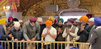 ਰਾਹੁਲ ਗਾਂਧੀ ਪੰਜਾਬ ’ਚ ਭਾਰਤ ਜੋੜੋ ਯਾਤਰਾ ਸ਼ੁਰੂ ਕਰਨ ਤੋਂ ਪਹਿਲਾਂ ਹਰਿਮੰਦਰ ਸਾਹਿਬ ਵਿਖੇ ਨਤਮਸਤਕ ਹੋਏ