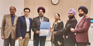 ਯੂ.ਬੀ.ਸੀ. ਵੈਨਕੂਵਰ ਵੱਲੋਂ ਸ਼ਾਇਰ ਮੋਹਨ ਗਿੱਲ ਦਾ ਹਰਜੀਤ ਕੌਰ ਸਿੱਧੂ ਐਵਾਰਡ ਨਾਲ ਸਨਮਾਨ