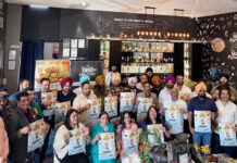 ‘ਪੰਜਾਬ ਦਿਵਸ 2026’ ਦਾ ਰਸਮੀ ਆਗਾਜ਼, ਮੈਨੂਕਾਓ ਸਕੁਏਅਰ ਵਿਖੇ ਹੋਣ ਵਾਲੇ ਪੰਜਾਬੀ ਸ਼ਾਇਰ ਤੇ ਗਾਇਕ ਦੇਬੀ ਮਖ਼ਸੂਸਪੁਰੀ ਦੇ ਖੁੱਲ੍ਹੇ ਅਖਾੜੇ ਦਾ ਪੋਸਟਰ ਜਾਰੀ